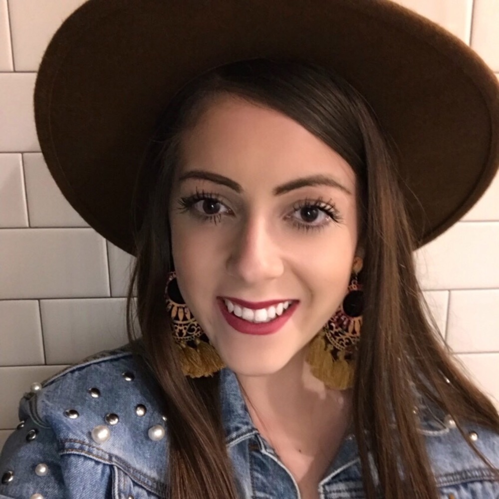 Meet your Posher, Madison